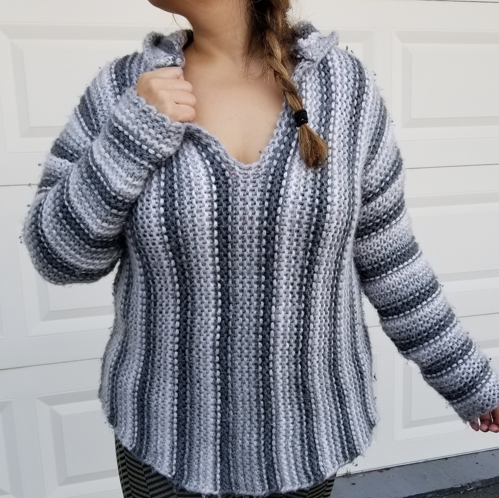 3/$25 Lovestitch Cable Sweater Hoodie Grey Sz M/L